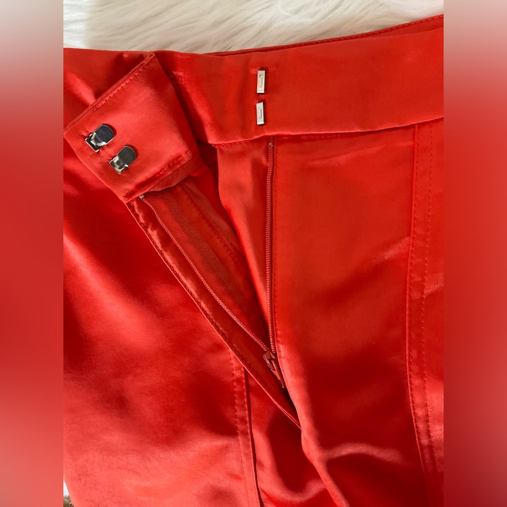 HOUSE OF HARLOW CARGO SKIRT - Picture 2 of 15